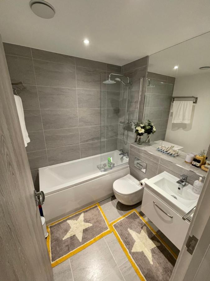 Gild House 2-Bedroom Apartment Close To Town Centre ボーンマス エクステリア 写真