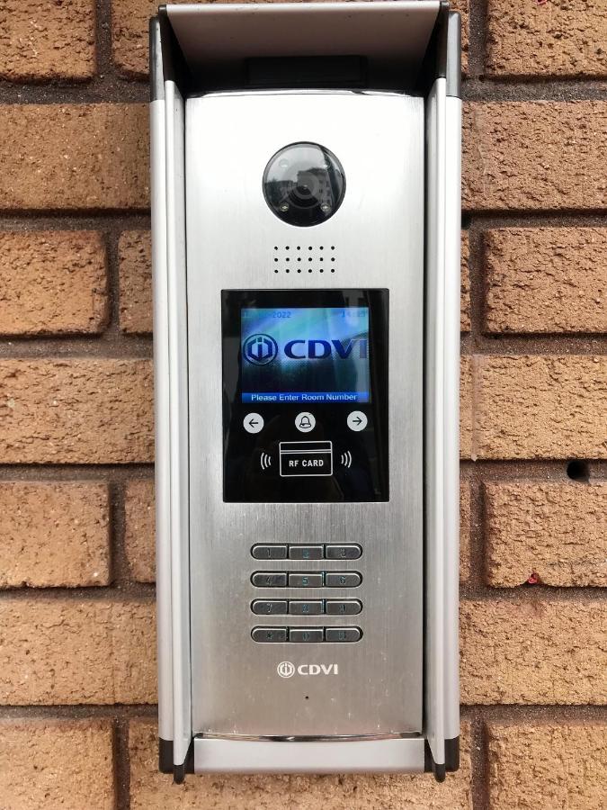 Gild House 2-Bedroom Apartment Close To Town Centre ボーンマス エクステリア 写真
